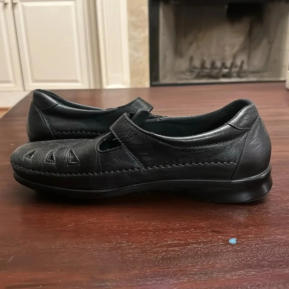SAS black leather velco strap shoes size 9.5 - Picture 5 of 6